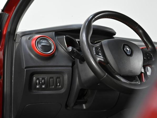 Renault Kaptur I с пробегом 2018 года, цена 1 099 000 рублей, 165000 км, внедорожник, Автокод Объявления