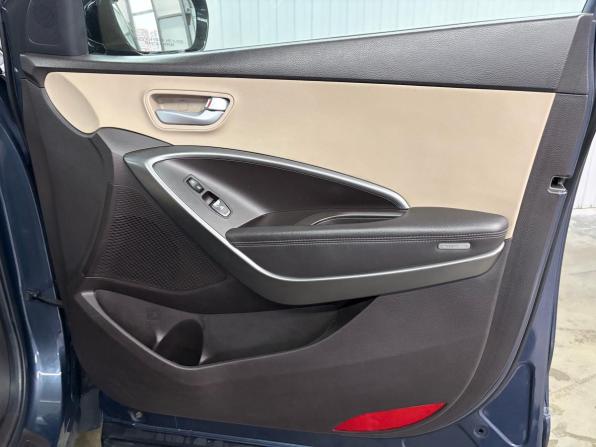 Hyundai Santa Fe III Рестайлинг с пробегом 2016 года, цена 1 597 000 рублей, 210360 км, внедорожник, Автокод Объявления
