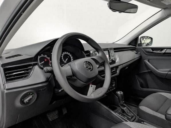 Skoda Rapid II с пробегом 2022 года, цена 1 670 000 рублей, 87379 км, лифтбек, Автокод Объявления