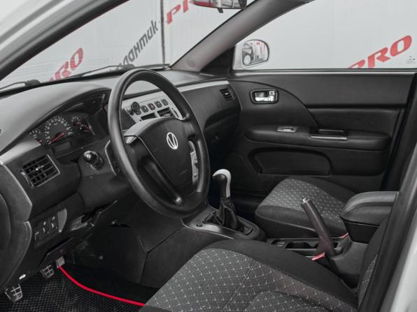 Vortex Estina I с пробегом 2011 года, цена 297 000 рублей, 172959 км, седан, Автокод Объявления