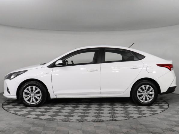 Hyundai Solaris II Рестайлинг с пробегом 2021 года, цена 2 147 000 рублей, 14765 км, седан, Автокод Объявления