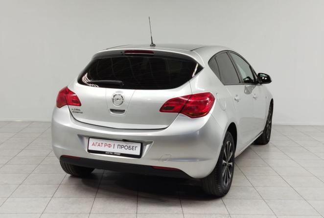 Opel Astra H Рестайлинг с пробегом 2011 года, цена 680 000 рублей, 144123 км, хэтчбек, Автокод Объявления