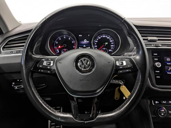 Volkswagen Tiguan II с пробегом 2019 года, цена 2 550 000 рублей, 70693 км, внедорожник, Автокод Объявления