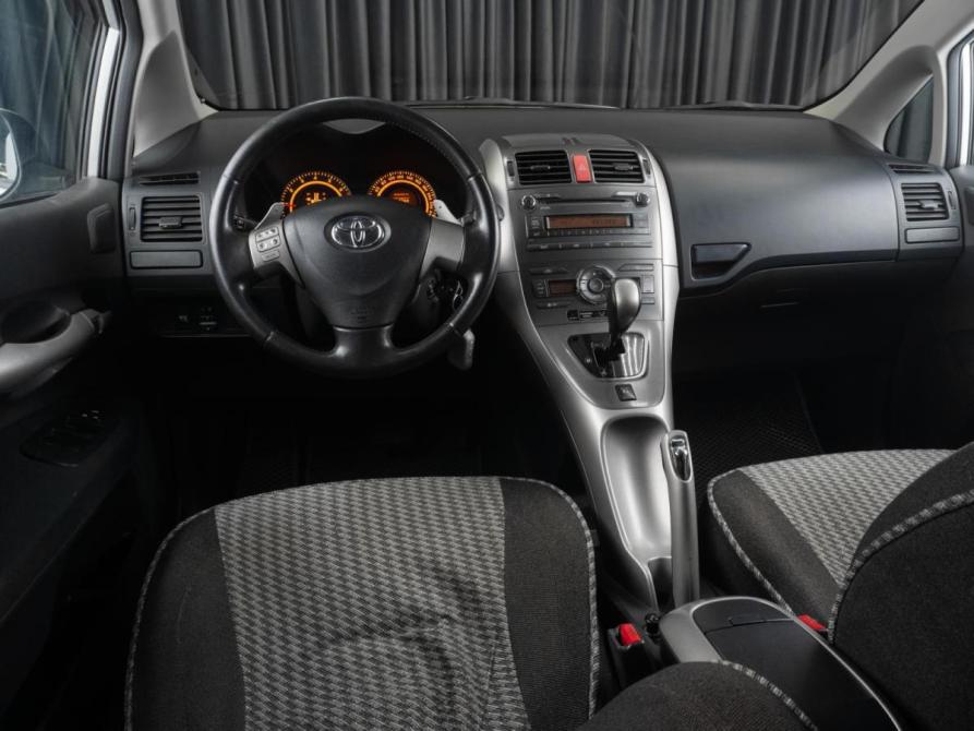 Toyota Auris I Тюмень  - изображение 6