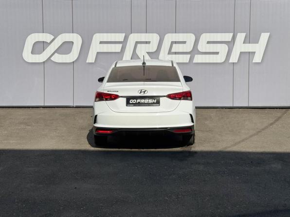 Hyundai Solaris II Рестайлинг с пробегом 2021 года, цена 1 599 000 рублей, 122556 км, седан, Автокод Объявления