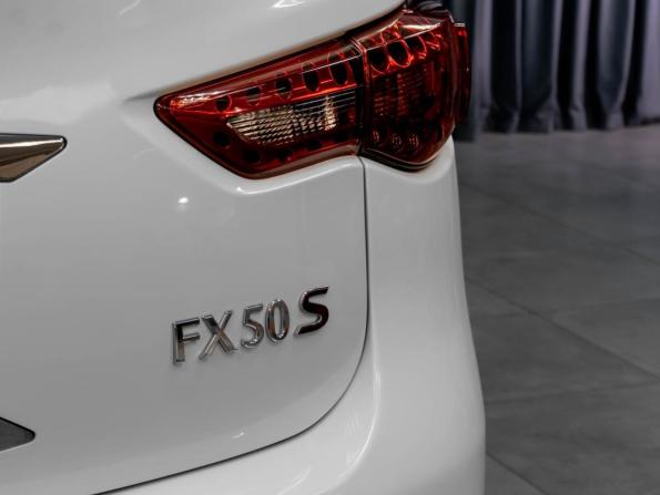 Infiniti FX II (S51) Рестайлинг с пробегом 2012 года, цена 2 319 000 рублей, 133935 км, внедорожник, Автокод Объявления