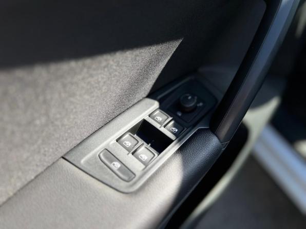 Volkswagen Tiguan II Рестайлинг с пробегом 2022 года, цена 2 850 000 рублей, 71852 км, внедорожник, Автокод Объявления