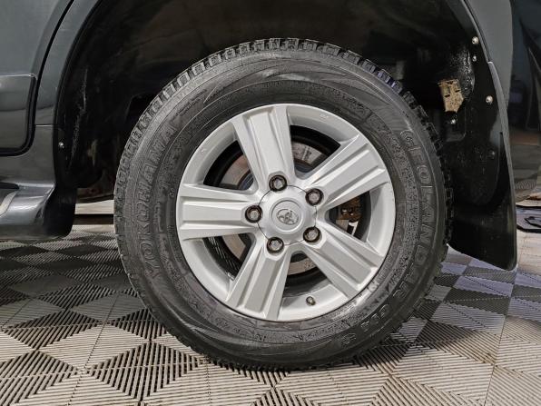 Toyota Land Cruiser 200 Series Рестайлинг 1 с пробегом 2013 года, цена 3 649 000 рублей, 275286 км, внедорожник, Автокод Объявления