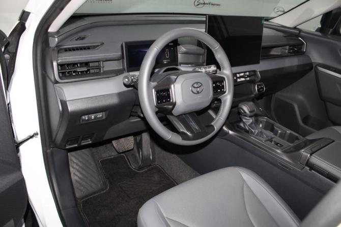 Toyota RAV4 VI (XA60) с пробегом 2026 года, цена 4 550 000 рублей, 25 км, внедорожник, Автокод Объявления
