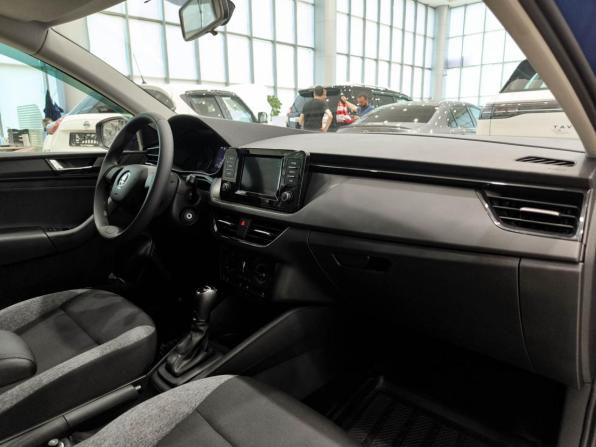 Skoda Rapid II с пробегом 2021 года, цена 1 980 000 рублей, 40688 км, лифтбек, Автокод Объявления