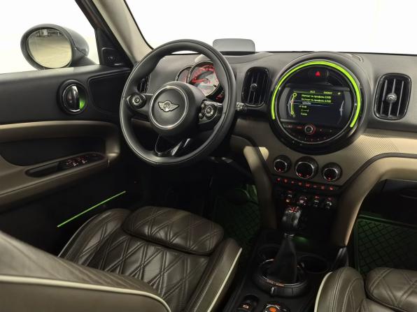 Mini Countryman II с пробегом 2017 года, цена 1 790 000 рублей, 246862 км, внедорожник, Автокод Объявления