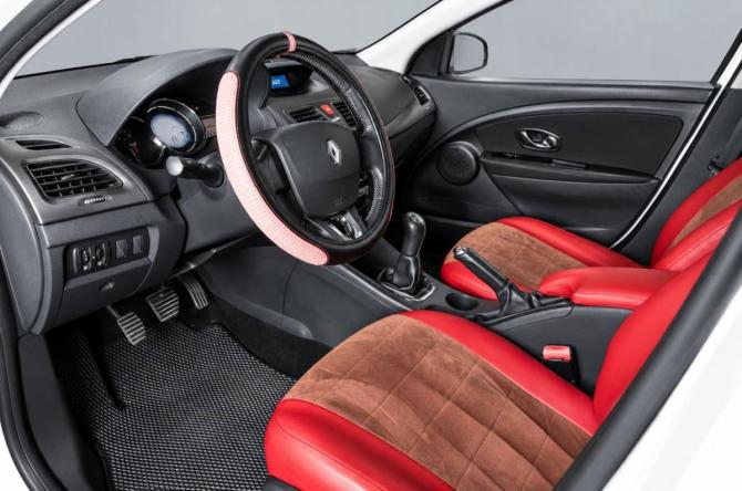 Renault Megane III Рестайлинг с пробегом 2014 года, цена 879 000 рублей, 99000 км, хэтчбек, Автокод Объявления