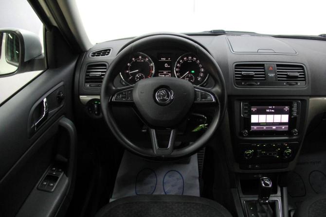 Skoda Yeti I Рестайлинг с пробегом 2014 года, цена 1 069 000 рублей, 191835 км, внедорожник, Автокод Объявления
