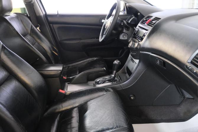 Honda Accord VII Рестайлинг с пробегом 2006 года, цена 899 000 рублей, 364000 км, седан, Автокод Объявления