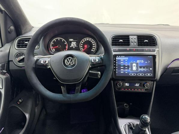Volkswagen Polo V Рестайлинг с пробегом 2016 года, цена 938 000 рублей, 206119 км, седан, Автокод Объявления