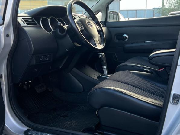 Nissan Tiida I Рестайлинг с пробегом 2011 года, цена 893 000 рублей, 134138 км, хэтчбек, Автокод Объявления