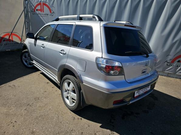 Mitsubishi Outlander I с пробегом 2005 года, цена 635 000 рублей, 254072 км, внедорожник, Автокод Объявления