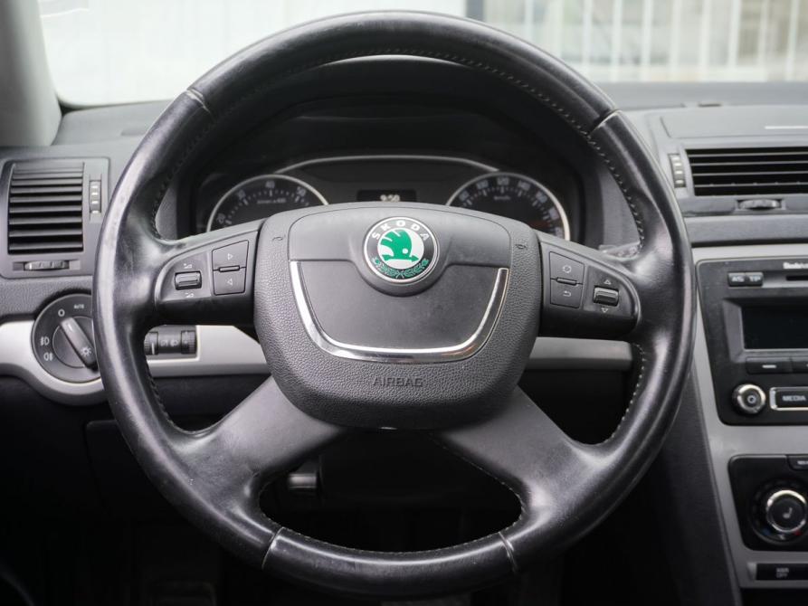 Skoda Octavia II (A5) Рестайлинг Москва  - изображение 14