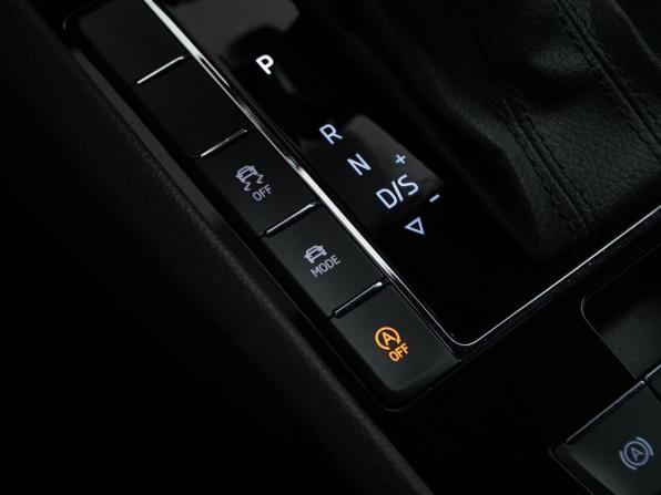 Skoda Superb III Рестайлинг с пробегом 2020 года, цена 3 999 999 рублей, 79015 км, универсал, Автокод Объявления
