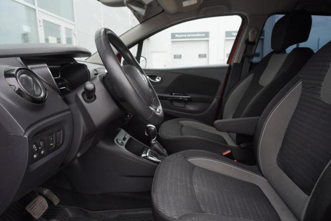 Renault Kaptur I с пробегом 2017 года, цена 1 282 000 рублей, 110856 км, внедорожник, Автокод Объявления