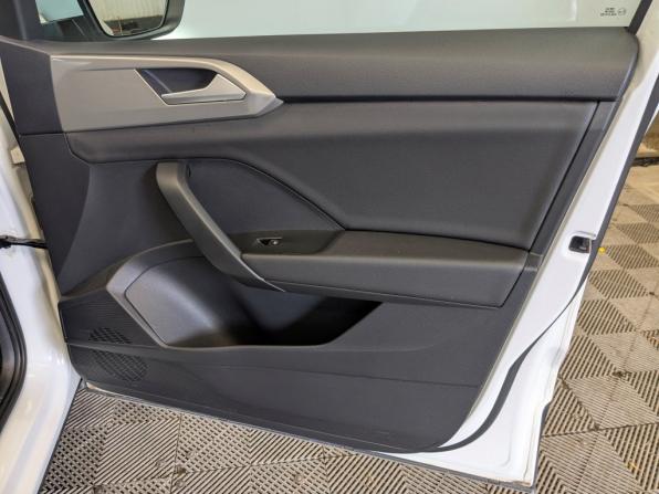 Volkswagen Taos I с пробегом 2022 года, цена 2 450 000 рублей, 95360 км, внедорожник, Автокод Объявления