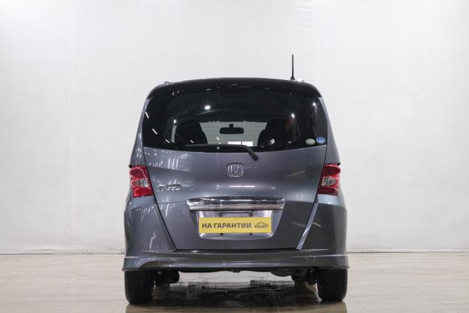 Honda Freed I с пробегом 2008 года, цена 899 000 рублей, 180000 км, компактвэн, Автокод Объявления