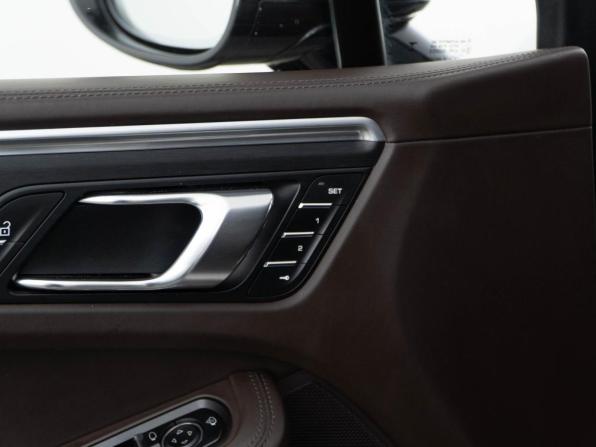 Porsche Macan I Рестайлинг с пробегом 2021 года, цена 7 198 055 рублей, 70732 км, внедорожник, Автокод Объявления