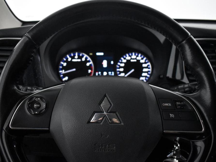 Mitsubishi Outlander III Рестайлинг 2 Санкт-Петербург  - изображение 18