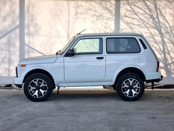Lada (ВАЗ) Niva Legend с пробегом 2024 года, цена 855 000 рублей, 16000 км, внедорожник, Автокод Объявления