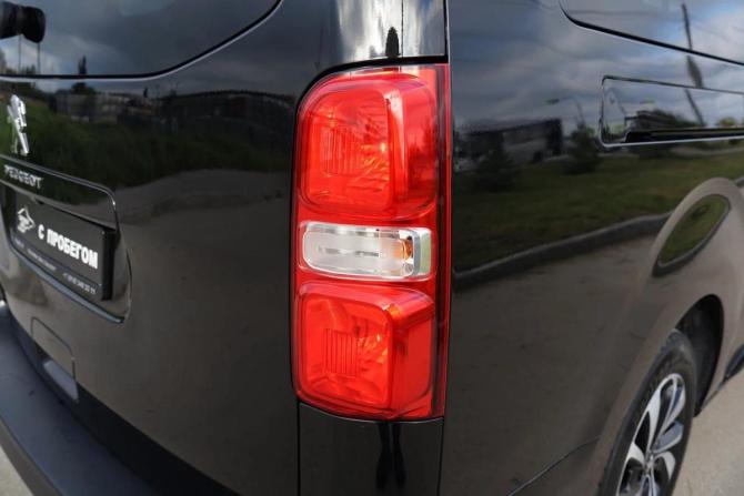 Peugeot Traveller I с пробегом 2019 года, цена 3 750 000 рублей, 123000 км, минивэн, Автокод Объявления