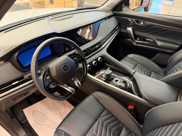 Changan CS95 I Рестайлинг 2 с пробегом 2023 года, цена 3 099 000 рублей, 40012 км, внедорожник, Автокод Объявления