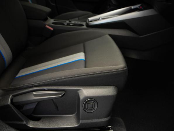 Audi A3 IV (8Y) с пробегом 2022 года, цена 3 190 000 рублей, 41572 км, хэтчбек, Автокод Объявления