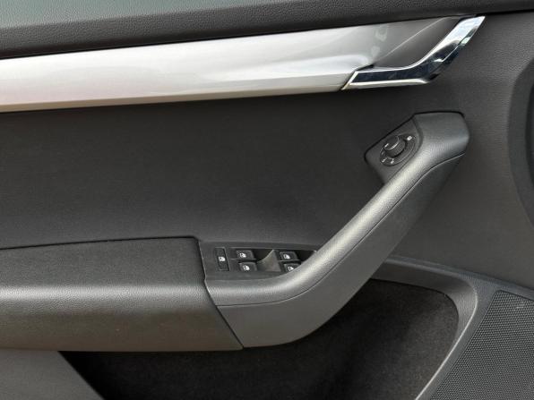 Skoda Octavia III (A7) Рестайлинг с пробегом 2020 года, цена 1 750 000 рублей, 99011 км, лифтбек, Автокод Объявления