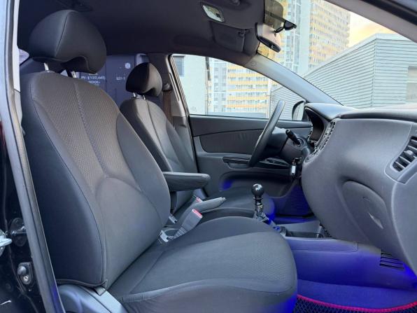 Kia Rio II Рестайлинг с пробегом 2010 года, цена 445 000 рублей, 242119 км, седан, Автокод Объявления