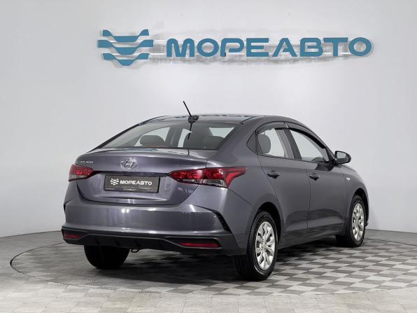 Hyundai Solaris II Рестайлинг с пробегом 2021 года, цена 1 450 000 рублей, 105000 км, седан, Автокод Объявления