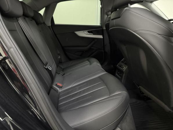 Audi A4 V (B9) Рестайлинг с пробегом 2020 года, цена 2 709 000 рублей, 127650 км, седан, Автокод Объявления