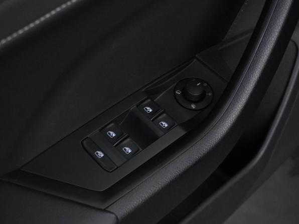 Skoda Superb III Рестайлинг с пробегом 2024 года, цена 3 033 444 рубля, 55026 км, лифтбек, Автокод Объявления