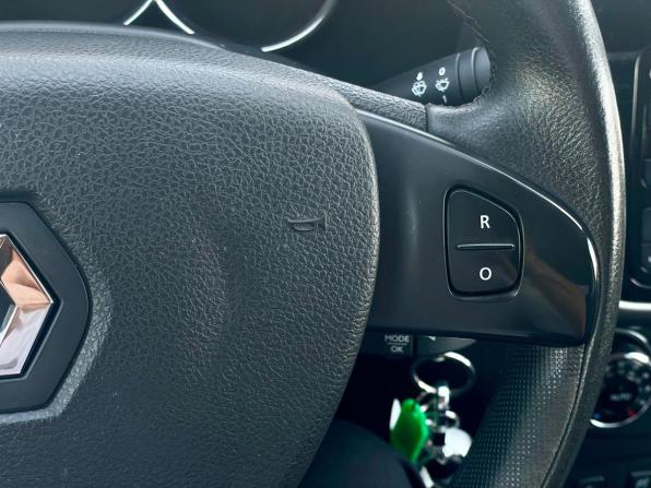 Renault Logan II с пробегом 2018 года, цена 930 000 рублей, 83811 км, седан, Автокод Объявления