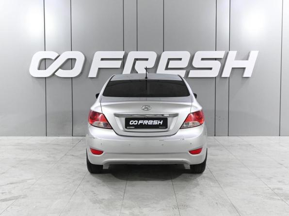 Hyundai Solaris I с пробегом 2012 года, цена 739 000 рублей, 240125 км, седан, Автокод Объявления