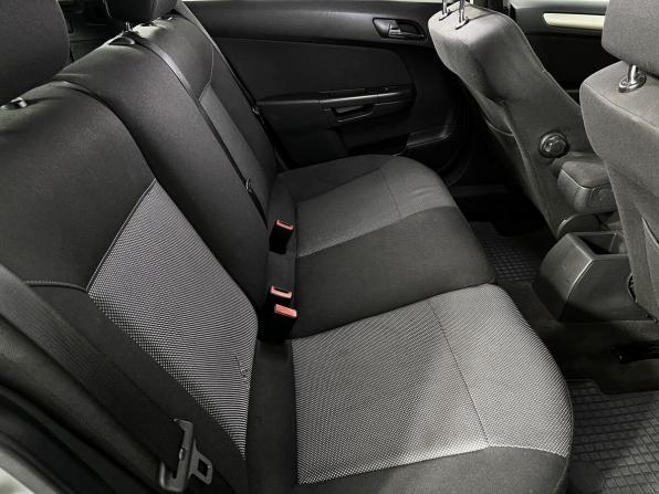 Opel Astra H Рестайлинг с пробегом 2009 года, цена 680 000 рублей, 252573 км, универсал, Автокод Объявления