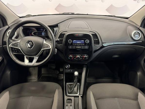 Renault Kaptur I Рестайлинг с пробегом 2021 года, цена 1 680 000 рублей, 37289 км, внедорожник, Автокод Объявления