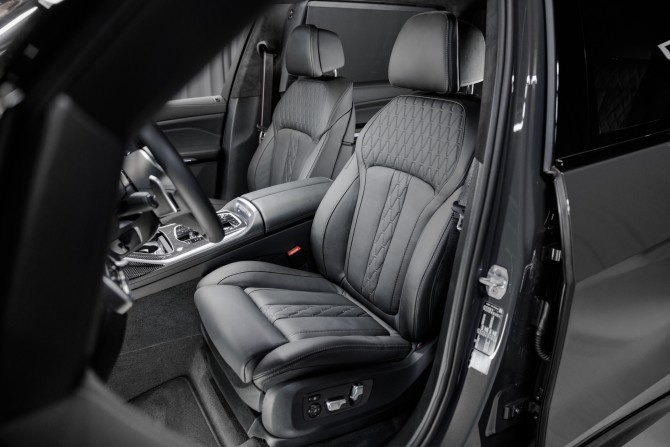 Новый BMW X7 I (G07) Рестайлинг 2024 года, цена 21 200 000 рублей, внедорожник, Автокод Объявления
