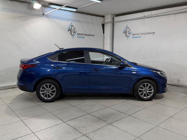 Hyundai Solaris II Рестайлинг с пробегом 2022 года, цена 1 749 800 рублей, 51000 км, седан, Автокод Объявления