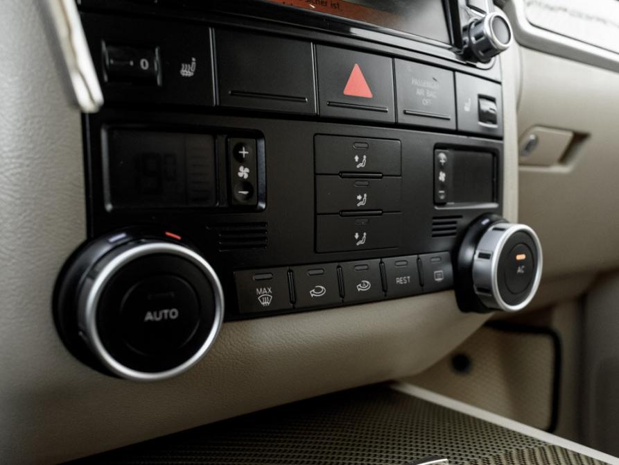 Volkswagen Touareg I Рестайлинг Екатеринбург  - изображение 19