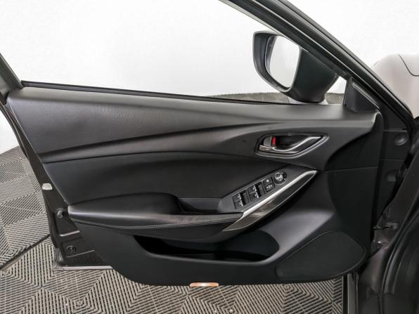 Mazda 6 III (GJ) Рестайлинг с пробегом 2017 года, цена 1 715 000 рублей, 126243 км, седан, Автокод Объявления