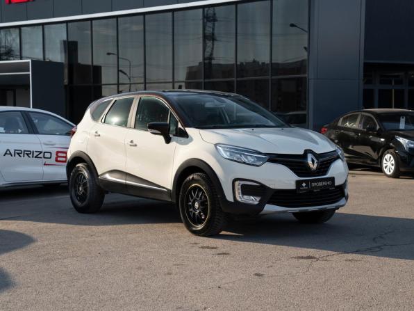 Renault Kaptur I с пробегом 2017 года, цена 1 550 000 рублей, 122717 км, внедорожник, Автокод Объявления