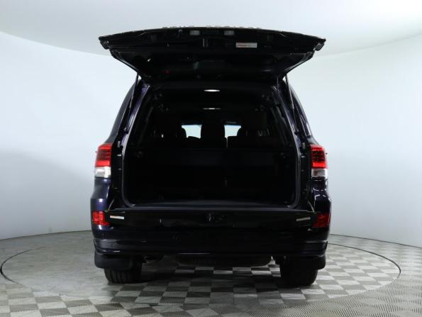 Toyota Land Cruiser 200 Series Рестайлинг 2 с пробегом 2019 года, цена 8 175 980 рублей, 48474 км, внедорожник, Автокод Объявления
