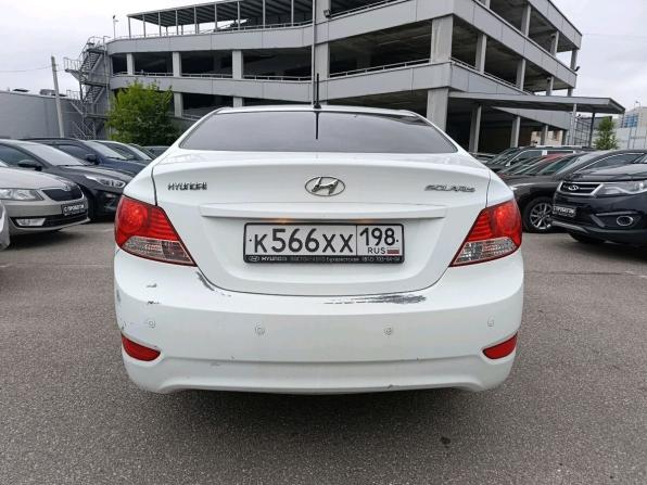Hyundai Solaris I с пробегом 2013 года, цена 649 000 рублей, 117269 км, седан, Автокод Объявления