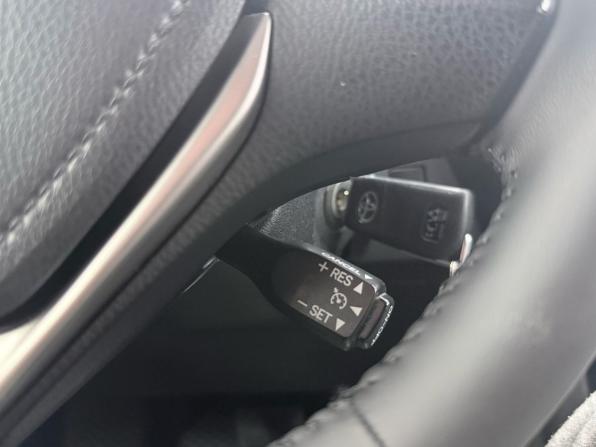 Toyota RAV4 IV (XA40) Рестайлинг с пробегом 2016 года, цена 2 499 000 рублей, 79800 км, внедорожник, Автокод Объявления