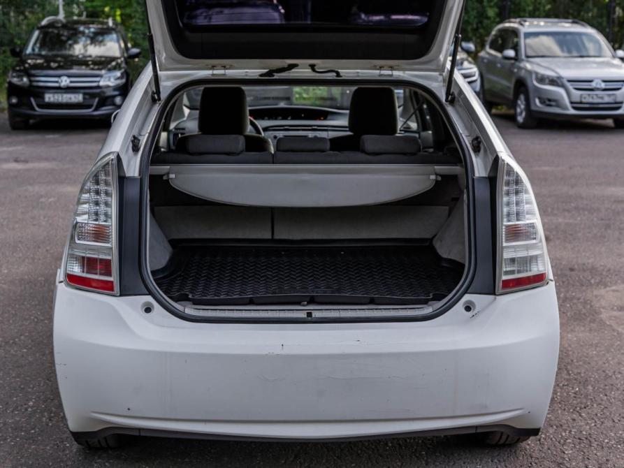 Toyota Prius III (XW30) Санкт-Петербург  - изображение 14